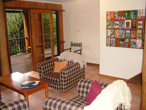 Atherton Blue Gum B&B - Schoolies Week Accommodation 3