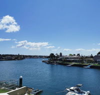Attached Self Service Waterfront Whole Villa - Sydney - Schoolies Week Accommodation