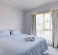 Avalon Cottage - Schoolies Week Accommodation