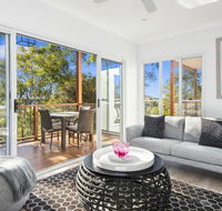 Avalon Tree House - Schoolies Week Accommodation
