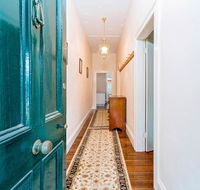 Azile 1875 Heritage Victorian Duplex - Schoolies Week Accommodation
