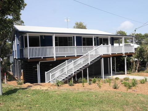 Azure - Schoolies Week Accommodation 0
