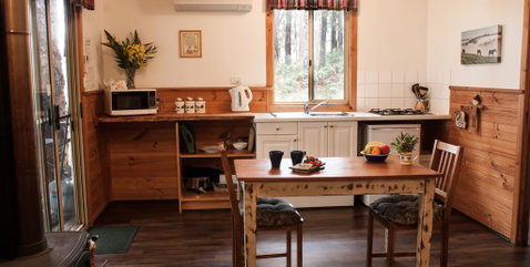 Balingup Heights Hilltop Forest Cottages - Schoolies Week Accommodation 2