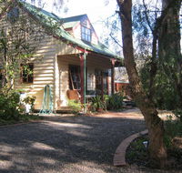 Ballarat cottages incorporating yarrowee cottage and Admirals cottage - Schoolies Week Accommodation