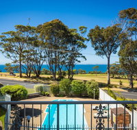 Ballingalla Apartments - By the Golf Course - Schoolies Week Accommodation