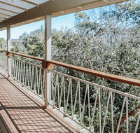 Banksia Beach House - Schoolies Week Accommodation