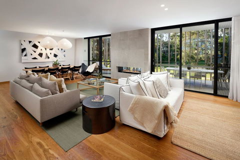 Bannisters Pavilion Mollymook - Schoolies Week Accommodation 2