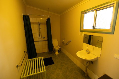 Banyan Tree - Schoolies Week Accommodation 1