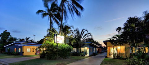 Bargara Gardens Boutique Villas - Schoolies Week Accommodation 0