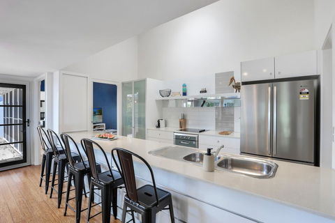 Baringa - Noosa Hinterland - Schoolies Week Accommodation 2