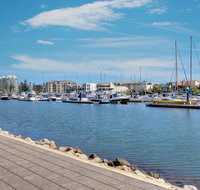 Bayswaterfront Apartments - Schoolies Week Accommodation