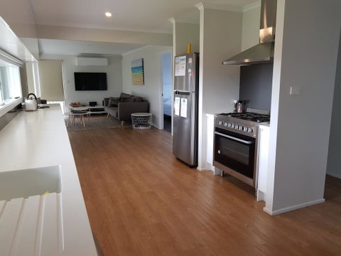 Bayview Hideaway - Schoolies Week Accommodation 0