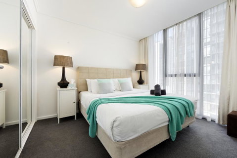 Bayviews - StayCentral - Schoolies Week Accommodation 1