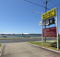 Beach Drive Motel - Schoolies Week Accommodation