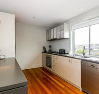 Beach Road Classic 2-114 - Schoolies Week Accommodation