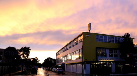 Beach Road Hotel - Schoolies Week Accommodation 0