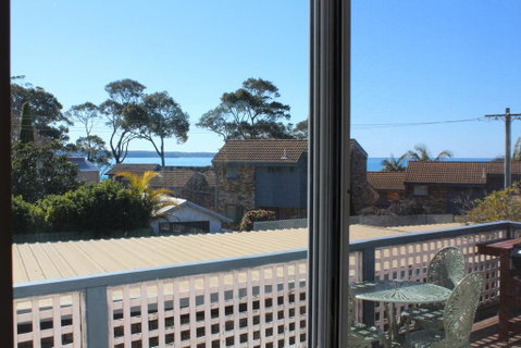 Beach Shack On Calton - Schoolies Week Accommodation 3