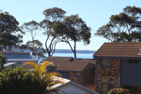 Beach Shack On Calton - Schoolies Week Accommodation 0