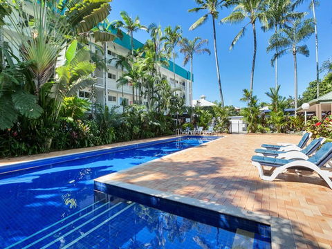 Beachfront Apartment Agincourt Clifton Beach - Schoolies Week Accommodation 3