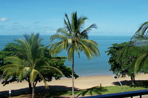 Beachfront Apartments On Trinity Beach - Schoolies Week Accommodation 0