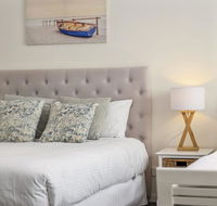 Beachfront by the CC - Family friendly plunge pool steps to the beach - Schoolies Week Accommodation