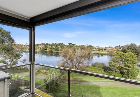 Riviera Lakeside With Uninterrupted Water Views - Schoolies Week Accommodation 0