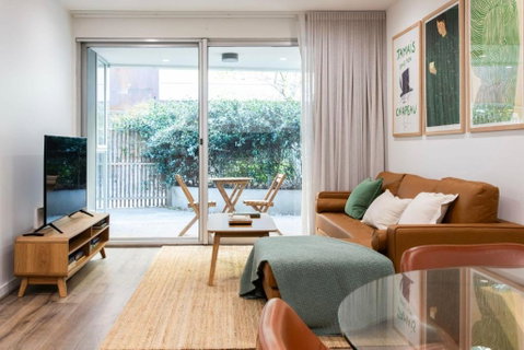 Richmond Retreat With Courtyard Parking - Schoolies Week Accommodation 3