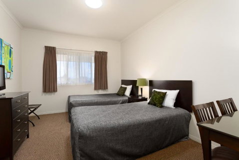 Redcliffe Motor Inn - Schoolies Week Accommodation 3