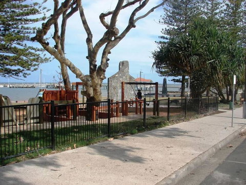Redcliffe Villa - Schoolies Week Accommodation 2