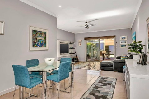 Relaxing Getaway Steps From Grange Beach - Schoolies Week Accommodation 0