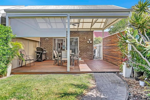 Relaxing Getaway Steps From Grange Beach - Schoolies Week Accommodation 1