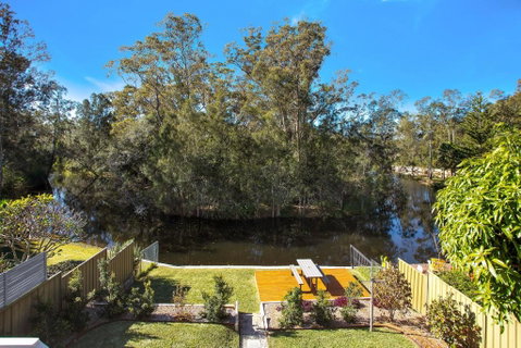 Renovated Coastal Getaway With Water Views - Schoolies Week Accommodation 0