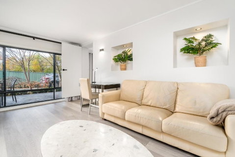 Renovated Townhouse Close To The CBD And Schools - Schoolies Week Accommodation 1