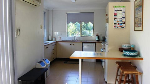 Rest At The Nest On Booner - Schoolies Week Accommodation 2