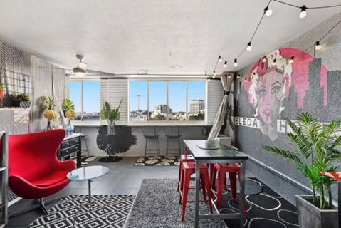 Retro Chic Vibes, Tropical Pool & Prime Location - Schoolies Week Accommodation 0