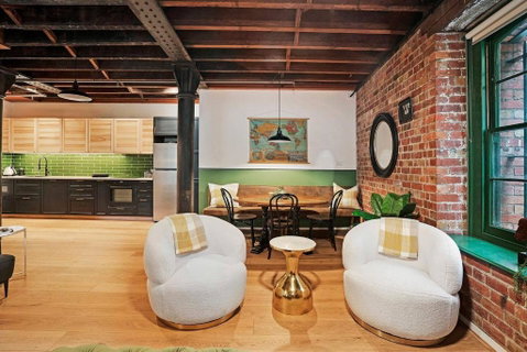 Retro Meets Industrial At Heritage Bond Store - Schoolies Week Accommodation 1