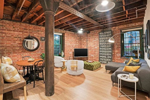 Retro Meets Industrial At Heritage Bond Store - Schoolies Week Accommodation 0