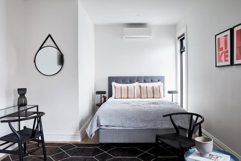 Richmond Studios By Short & Long Stays - Schoolies Week Accommodation 3