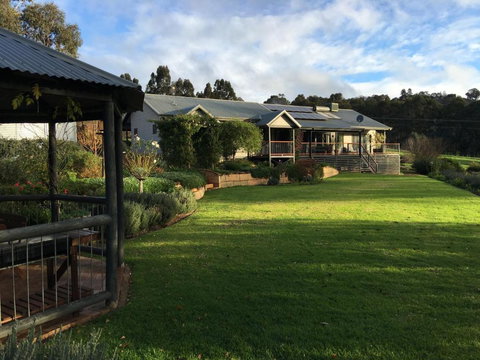 Rickaty On Blackwood - Schoolies Week Accommodation 0