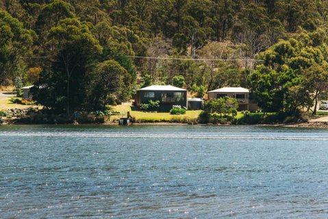 Rivers Edge Retreat - Schoolies Week Accommodation 2