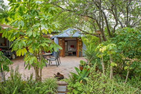 Rivershack Pet Friendly - Schoolies Week Accommodation 0