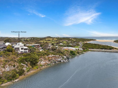 Riverview - Schoolies Week Accommodation 1