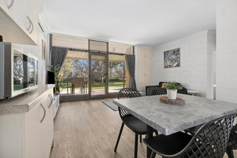 Riversands Rest Accommodation Paringa - Tea Tree Cottage - Schoolies Week Accommodation 0