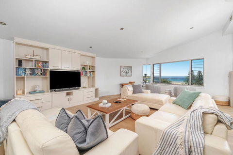 Riverleigh, Gerroa - Schoolies Week Accommodation 0