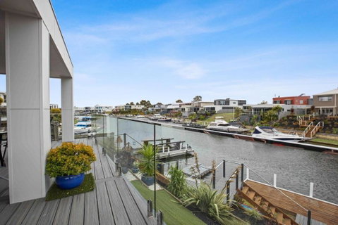 Riviera View - Schoolies Week Accommodation 0