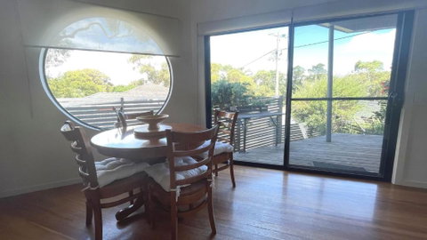 Romantic Retreat Inverloch - Schoolies Week Accommodation 2
