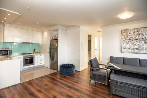 Rome Sky Villa - Schoolies Week Accommodation 2