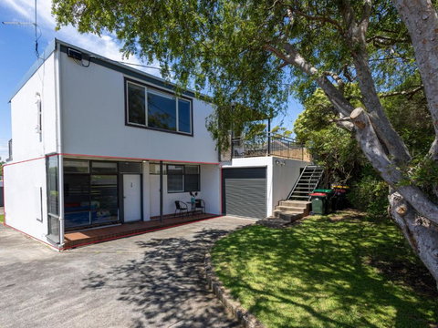 Rosella Perch - Schoolies Week Accommodation 3