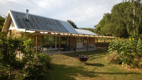 Rosendale Stables - Schoolies Week Accommodation 0