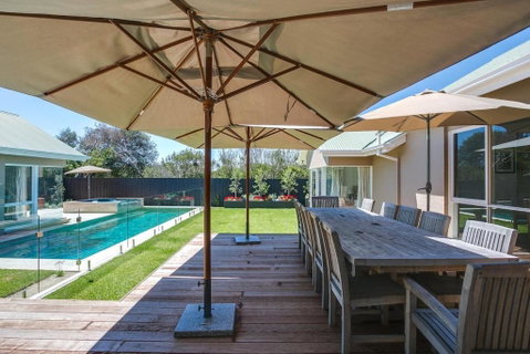 Royadie Resort - Pool Spa Tennis 500m To Beach - Schoolies Week Accommodation 1